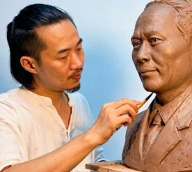 Clay Sculpture Scenes at the Wensculp Foundry