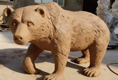 Chemical patination process on a bronze sculpture at Wensculp