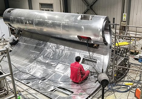 Fabrication of Custom Stainless Steel Sculptures in our workshop, utilizing forged 304 steel and FEA analysis to ensure structural integrity for modern urban landmarks.