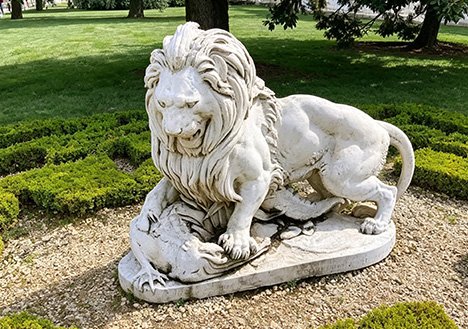 Exquisite hand-carved white marble lion statue demonstrating Wensculp's Custom Stone Sculptures capability in Granite, White Marble, and Sandstone for high-end garden landscapes.