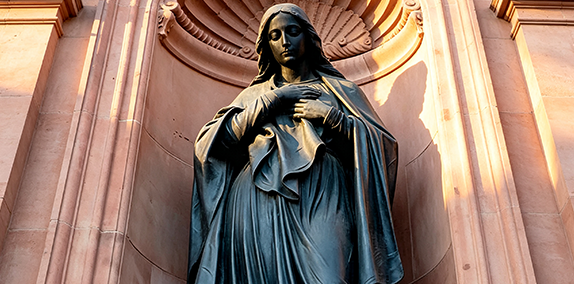 Bronze Virgin Mary statue with sacred heart for church sanctuary