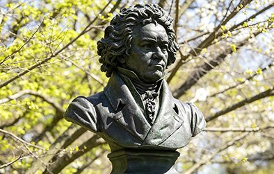  Historical figure bronze bust of Beethoven for libraries, schools, or museums 